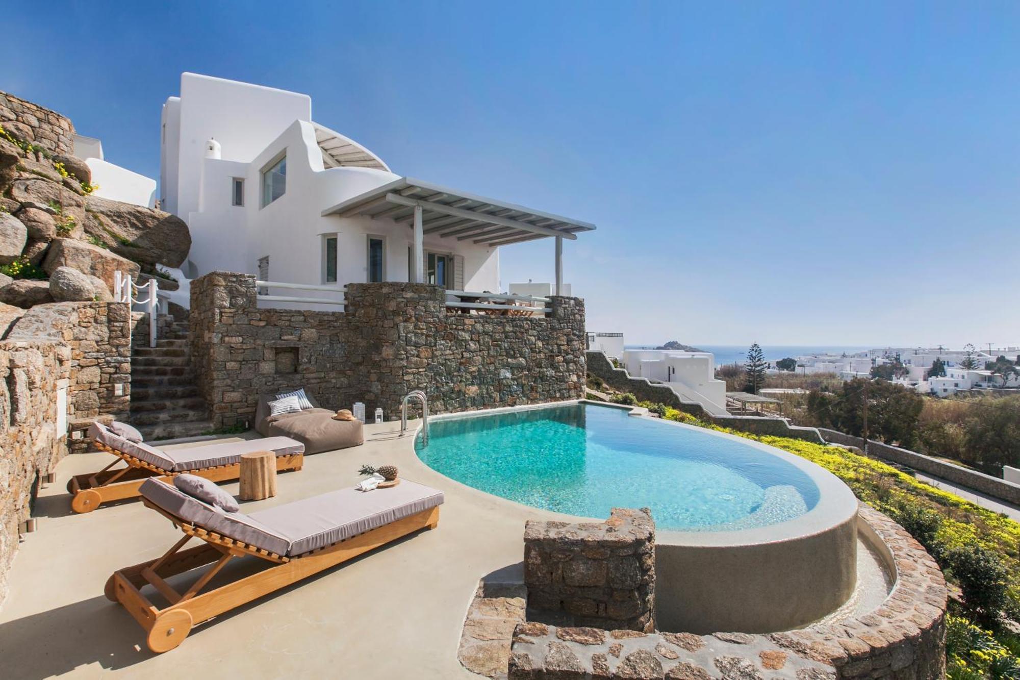 Breathtaking 6 Bed In *